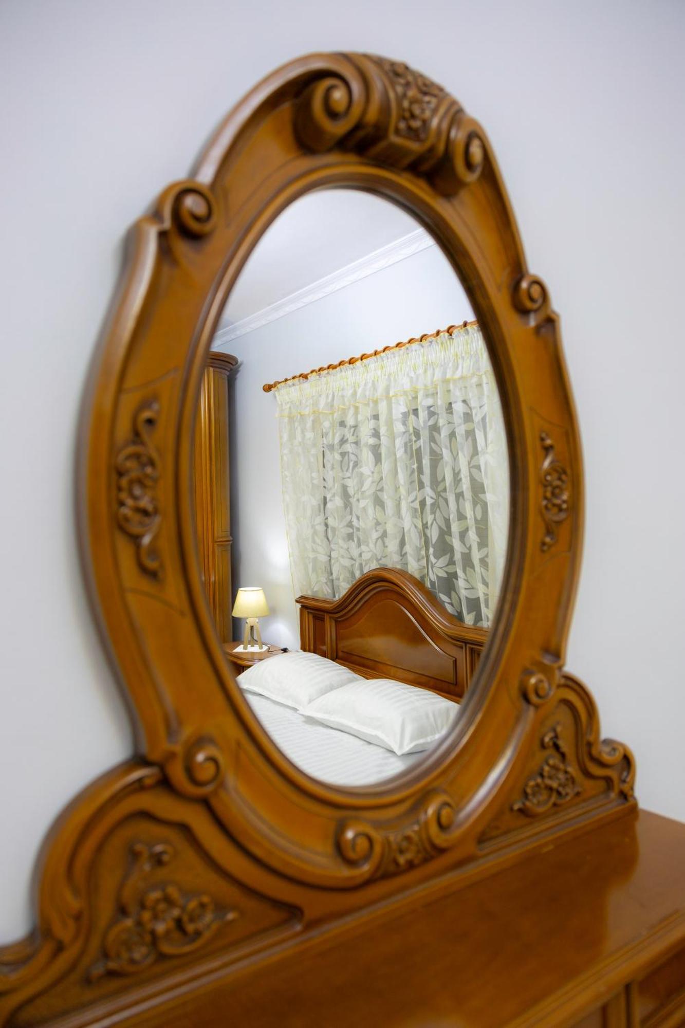 Ozzy Apartament *
